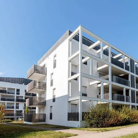 Apartment App Piaf Reze
